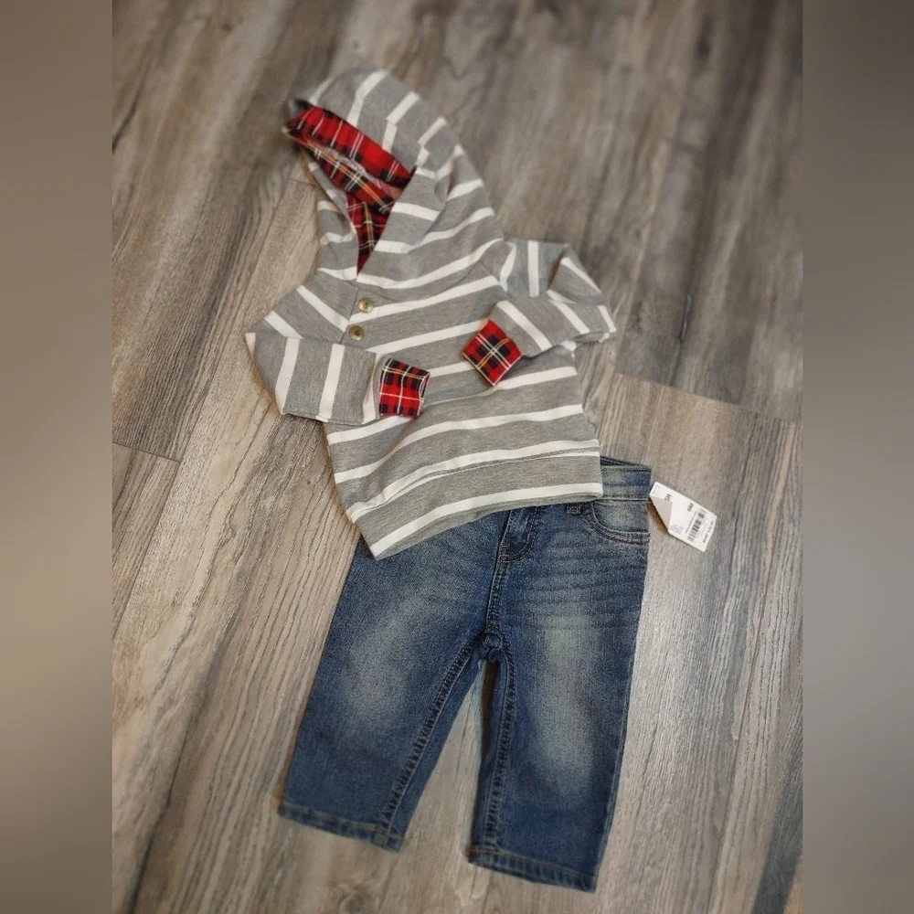 Oskosh B'gosh Boys Classic Jeans and Ampersand Ave Holiday Hoodie Set Sz 6M